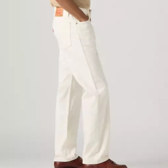 Levis Men Size 36x32 Ivory Denim 5-Pocket Casual 555 Relaxed Straight Jeans NWT - Picture 2 of 16